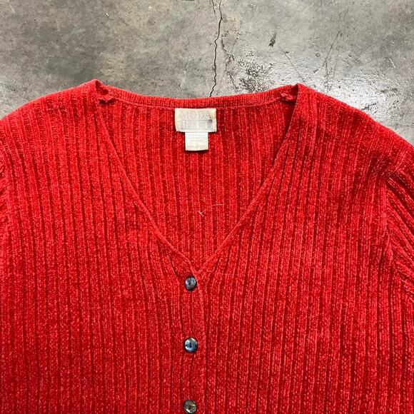 Red ribbed cardigan with button up - Picture 3 of 3